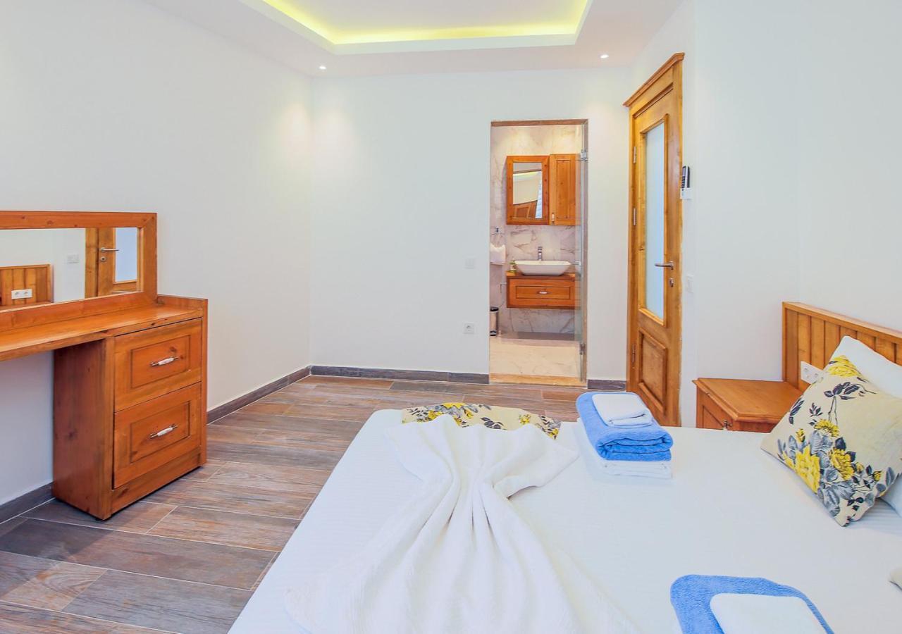 Villa 5 Sleeps 6 Isolated Pool See And Montain View-Villa Kartal Yuvasi Uzumlu  Exteriér fotografie